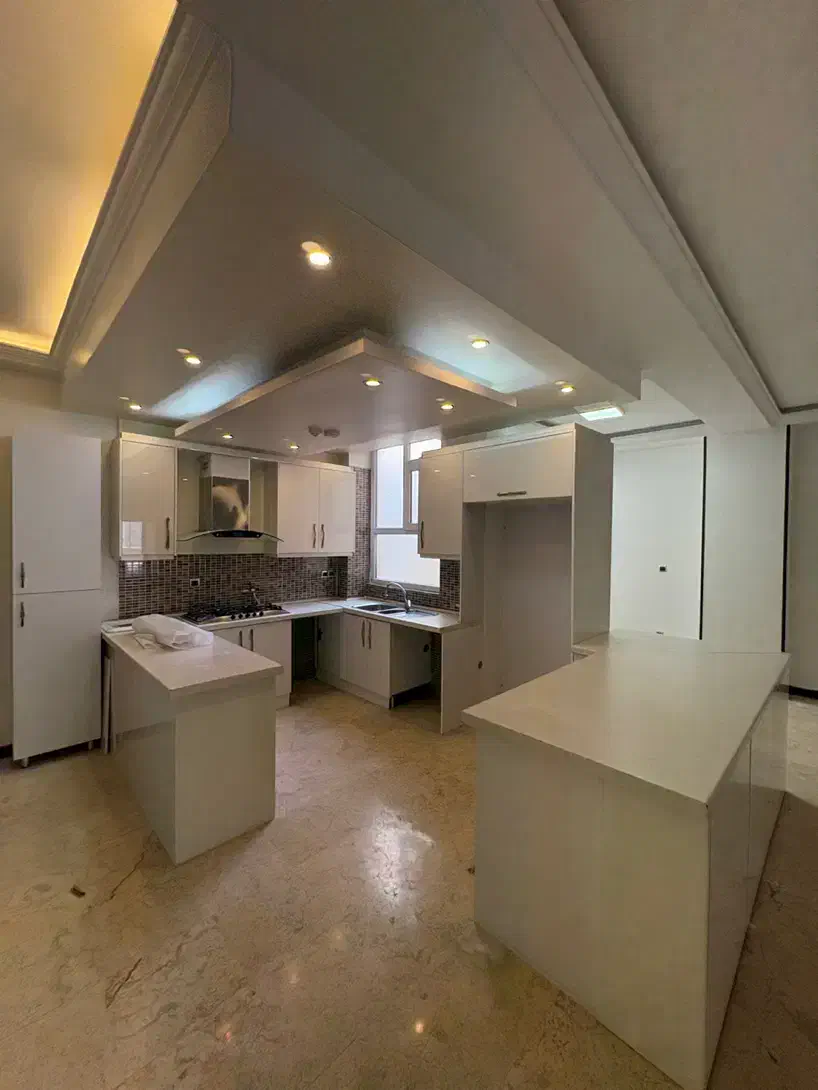 ۱۲۰ متری / ۲ خواب / هروی / لابی شیک