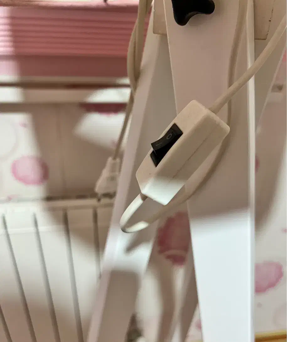 آباژور پایه چوبی|چراغ خواب و آباژور|کرمانشاه, |دیوار