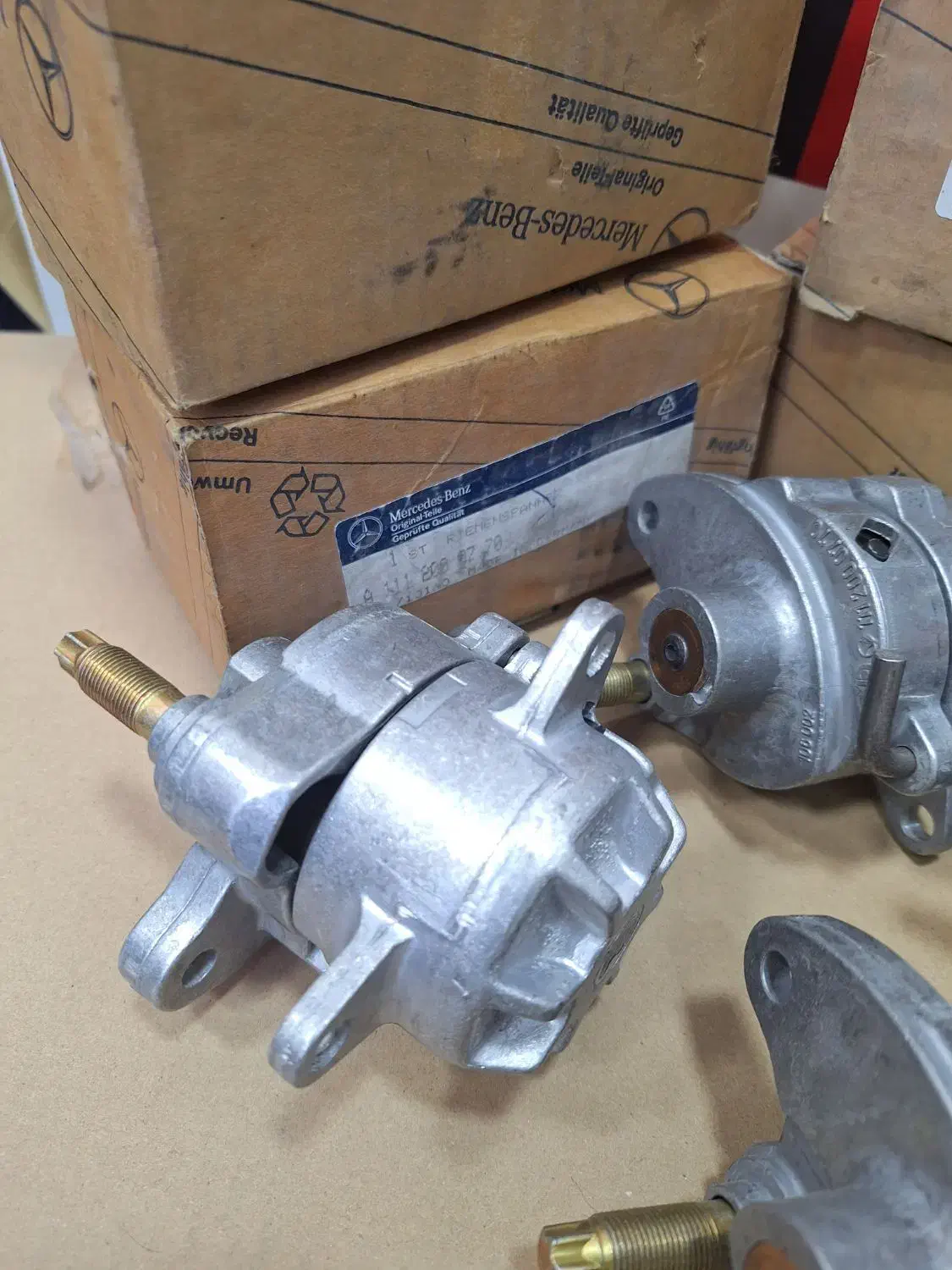 سفت کن تسمه مرسدس بنز کپل ون بنز Mb140 مرسدس آلمان|قطعات یدکی و لوازم جانبی|تهران, بهارستان|دیوار