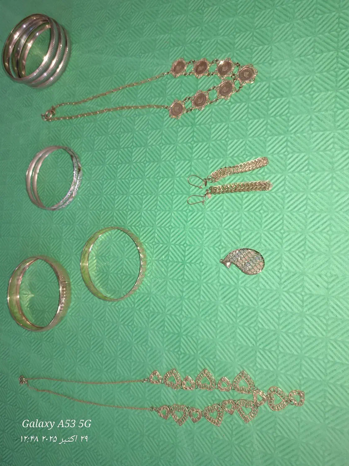 طلا به قیمت تابلو کلی یکجا فروخته می شود|جواهرات|قزوین, |دیوار