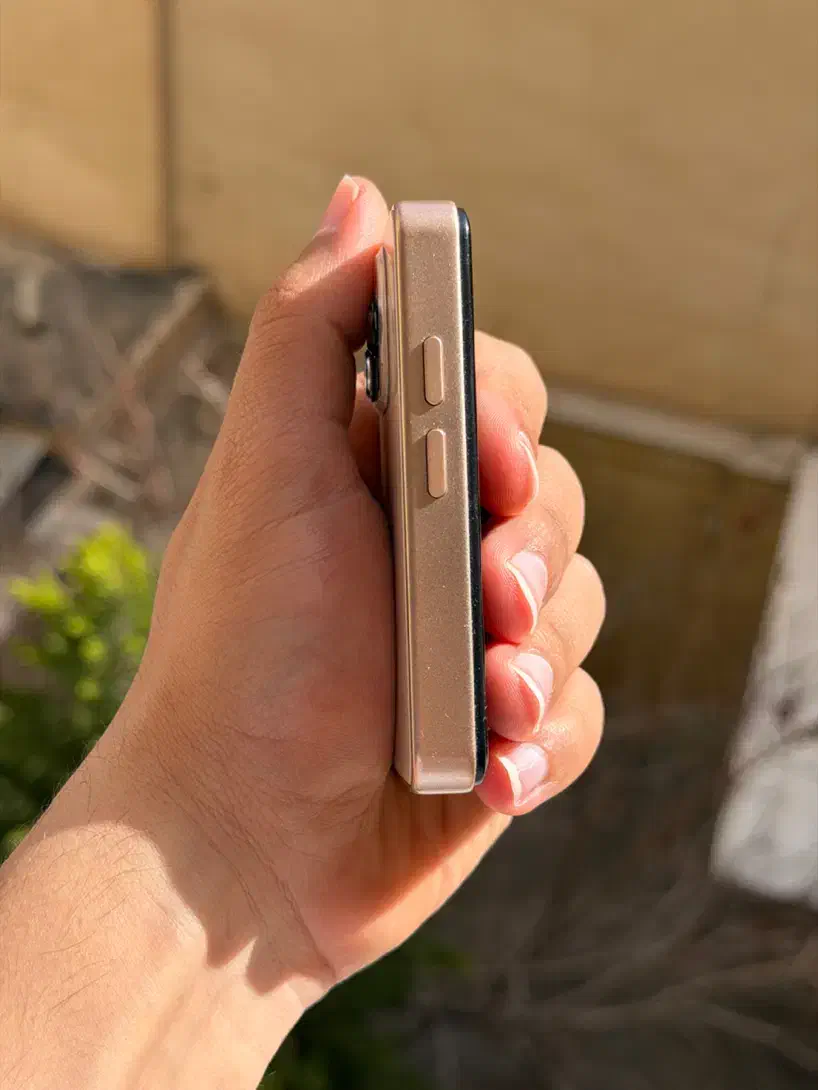 آیفون ۱۶ مینی|موبایل|اصفهان, خواجو|دیوار