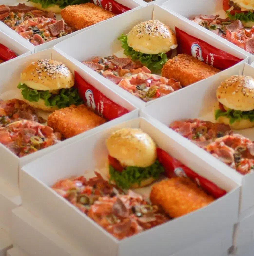 سفارش غذا  صبحانه انواع فینگرفود میز مزه ژله  یلدا|خدمات پذیرایی، مراسم|کرمان, |دیوار