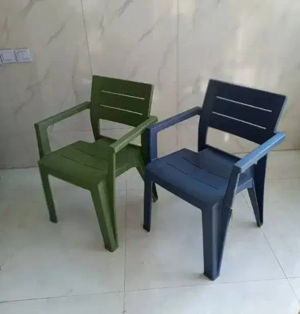 صندلی پلاستیکی مدل ارغوان|میز و صندلی غذاخوری|تهران, آبشار تهران (دریاچه)|دیوار