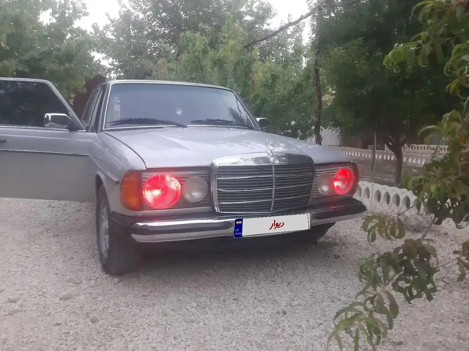 بنز کلاسیک e230|خودرو کلاسیک|سیرجان, |دیوار