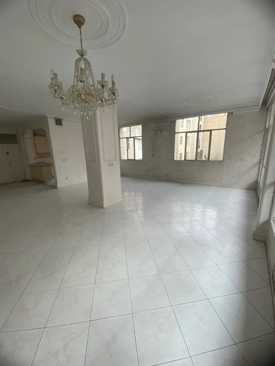 آپارتمان۱۴۰متری/۲خوابه/دکترهوشیار گرانمایه