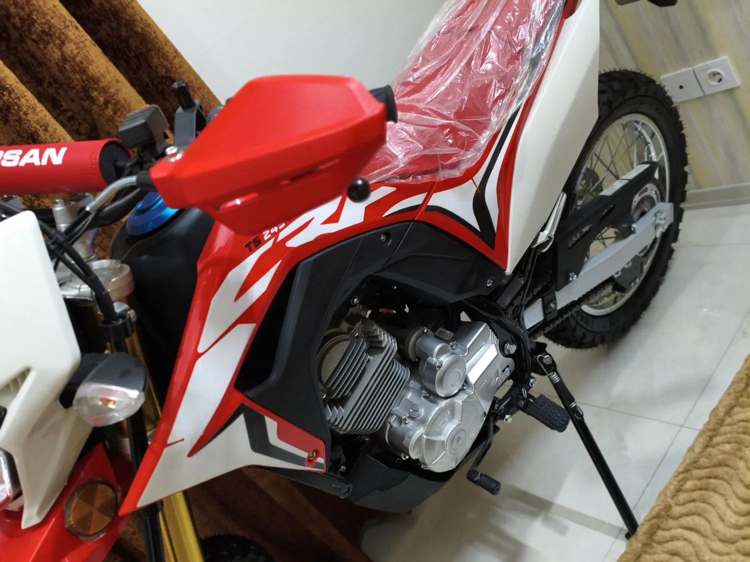crf 250 خشک ۱۴۰۴ باسل|موتورسیکلت|مشهد, امیریه|دیوار