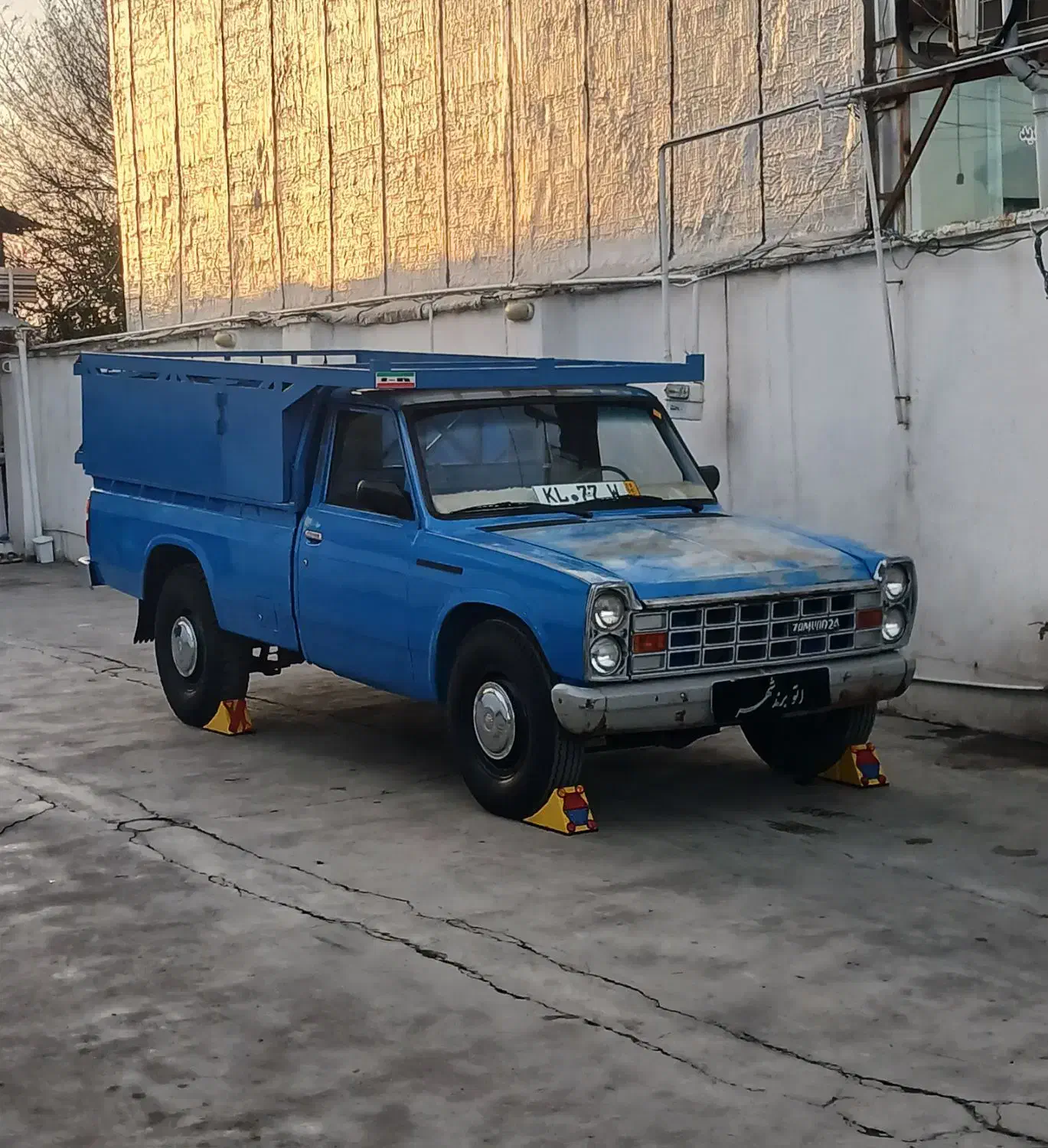 نیسان مدل ۸۵ بیرنگ کم کار|خودرو سواری و وانت|ساری, |دیوار