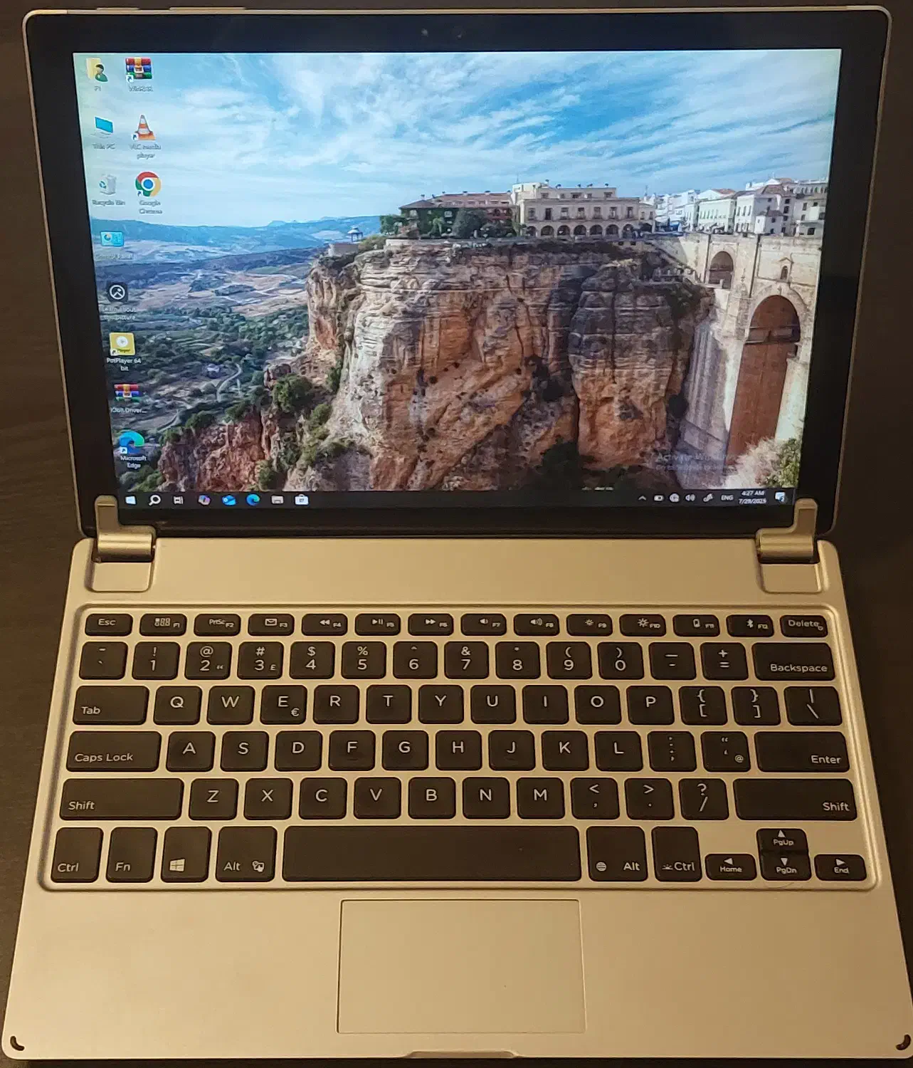 سرفیس پرو4 Core i5 نسل 6|رایانه همراه|شیراز, کوهسار|دیوار