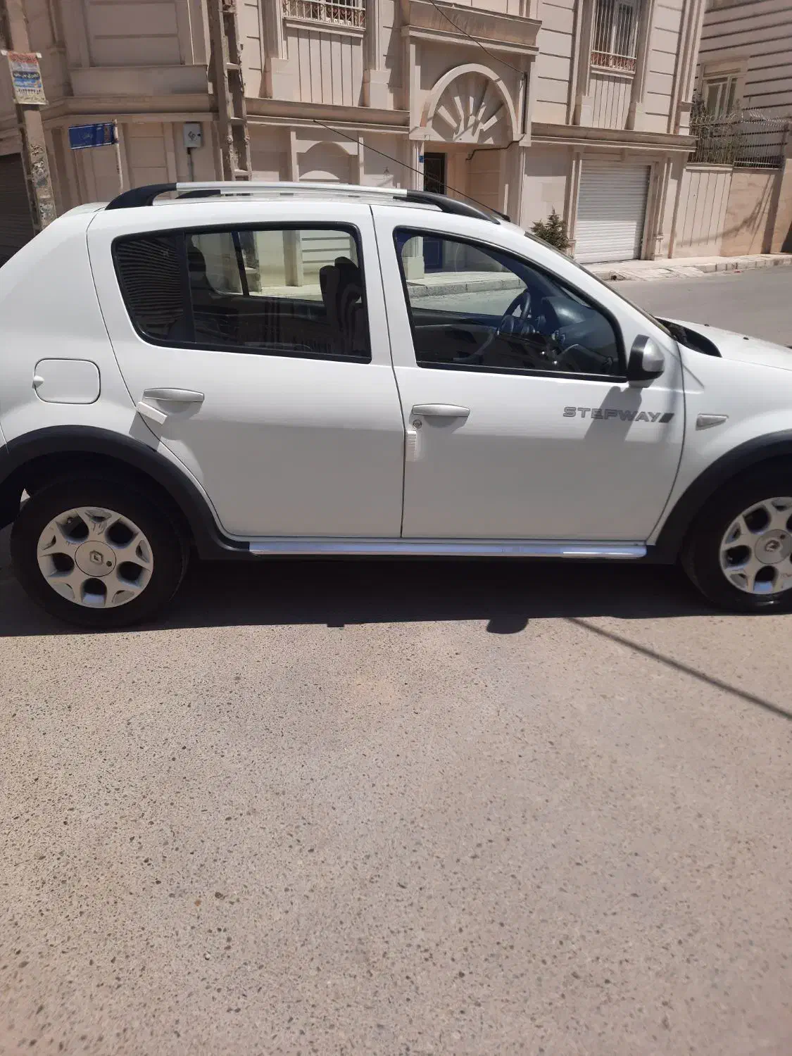 ساندرو استپ‌وی اتوماتیک|خودرو سواری و وانت|تهران, شهرک آتی شهر|دیوار