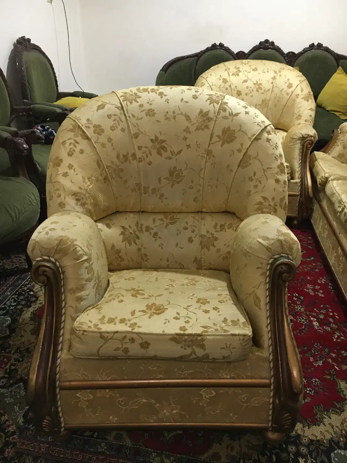 مبل|مبلمان خانگی و میز عسلی|لاهیجان, بوجایه|دیوار