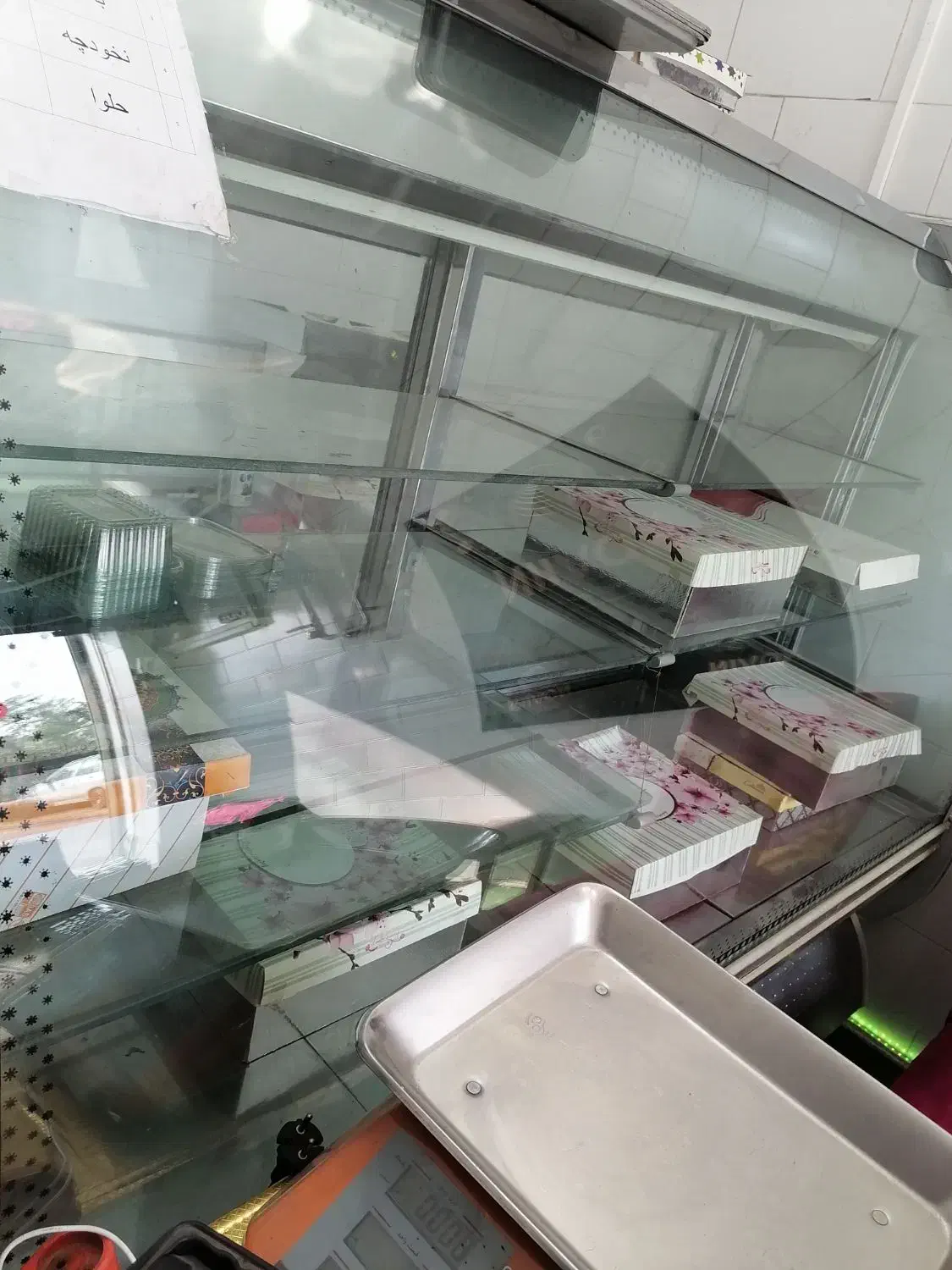 یخچال قنادی کیک و تر|فروشگاه و مغازه|رشت, پیله داربن|دیوار