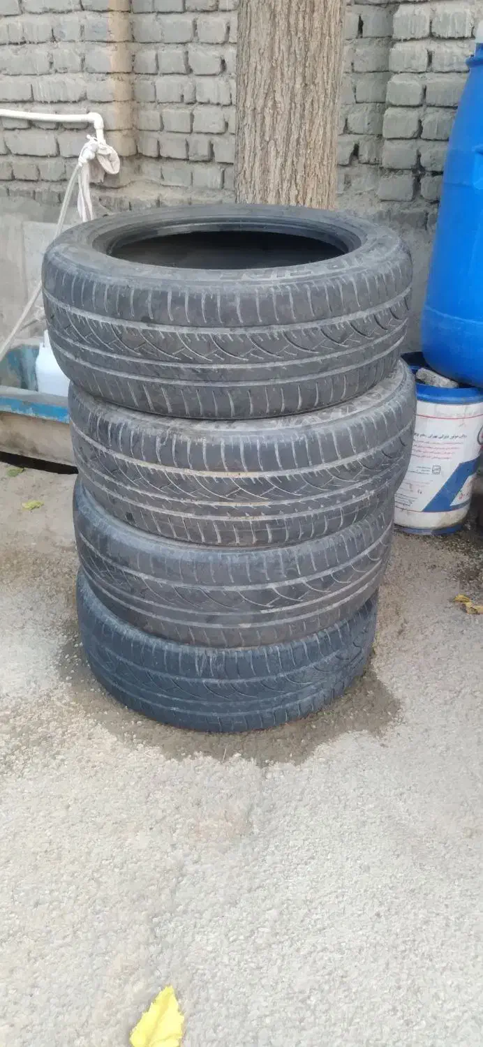 لاستیک خودرو|قطعات یدکی و لوازم جانبی|سلماس, |دیوار