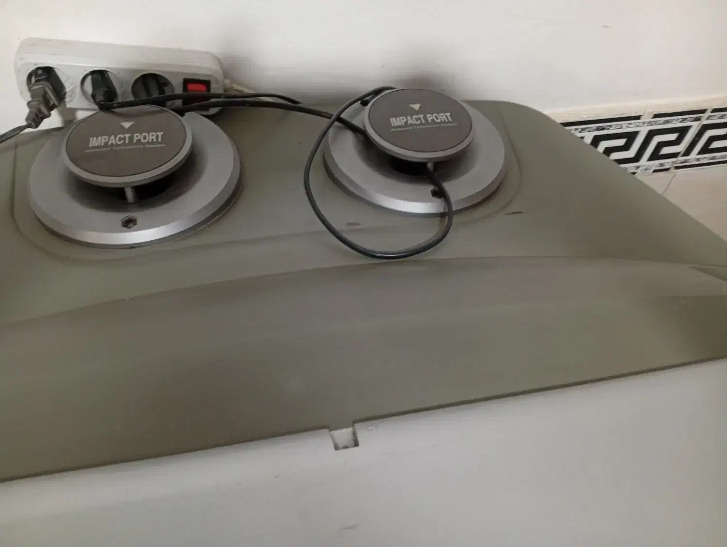 یک عدد تلویزیون رنگی|تلویزیون و پروژکتور|پاکدشت, حصار امیر|دیوار