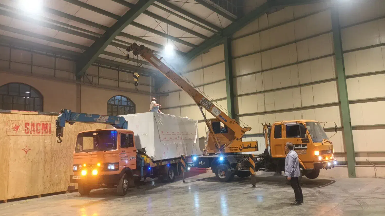 جرثقیل جهت کار در تاکستان وحومه|خدمات حمل و نقل|تاکستان, |دیوار