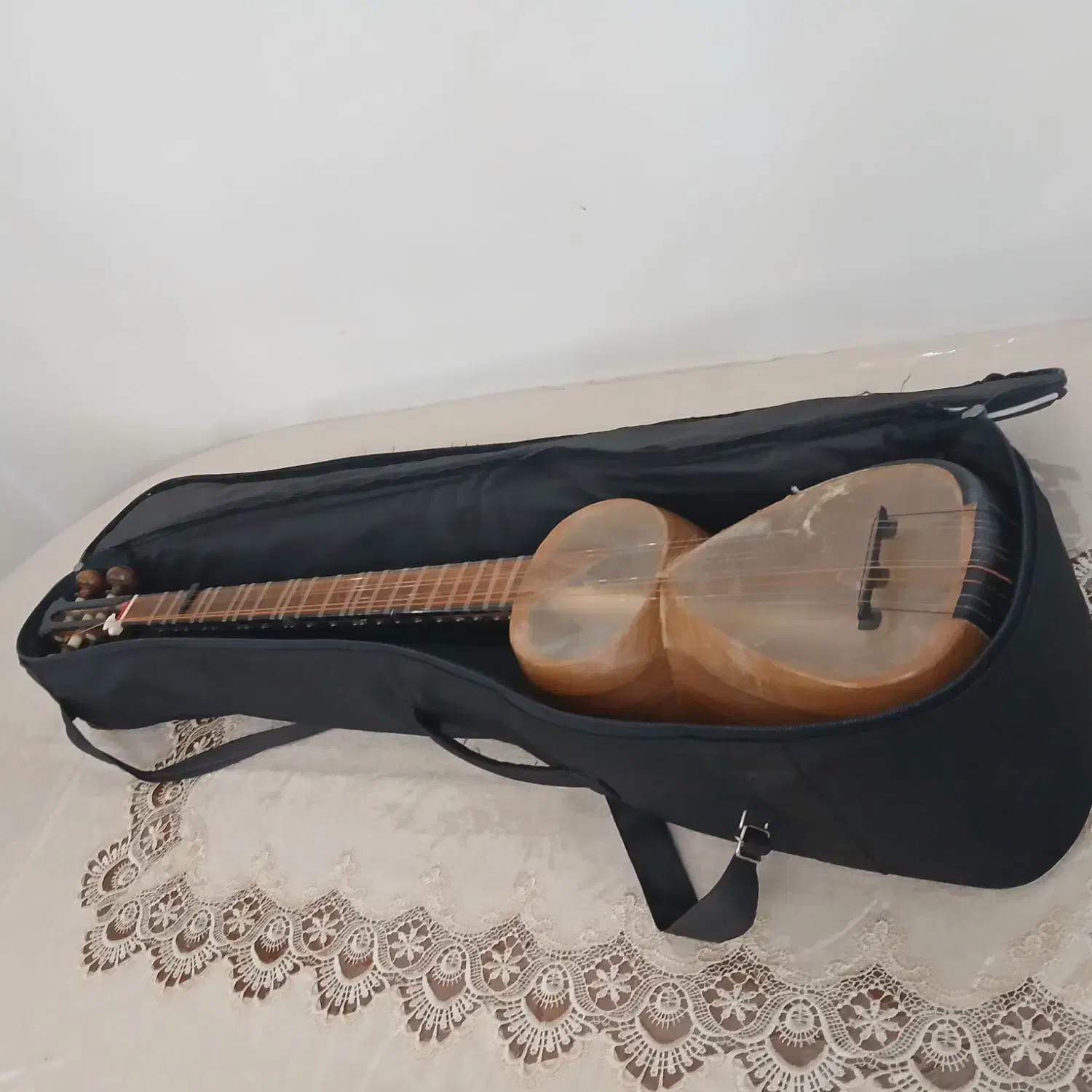 تار آذری|سازهای سنتی|تبریز, |دیوار