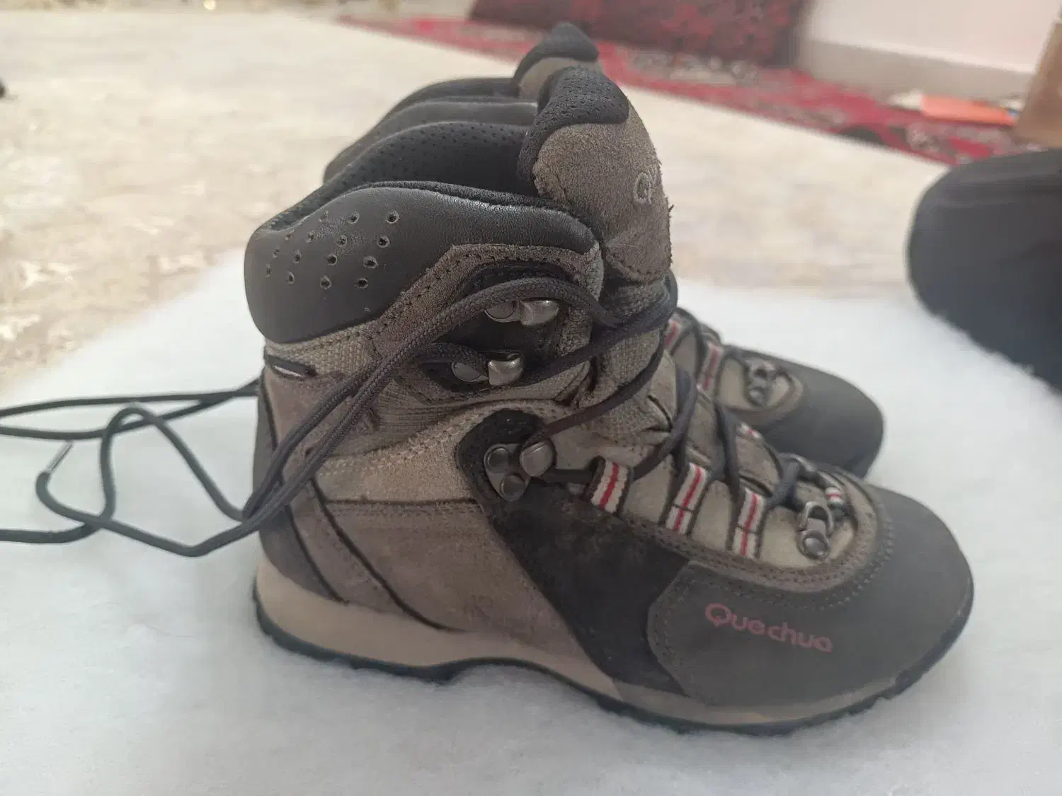 کفش کوهنوردی مارک کچوا|کیف، کفش، کمربند|اراک, |دیوار