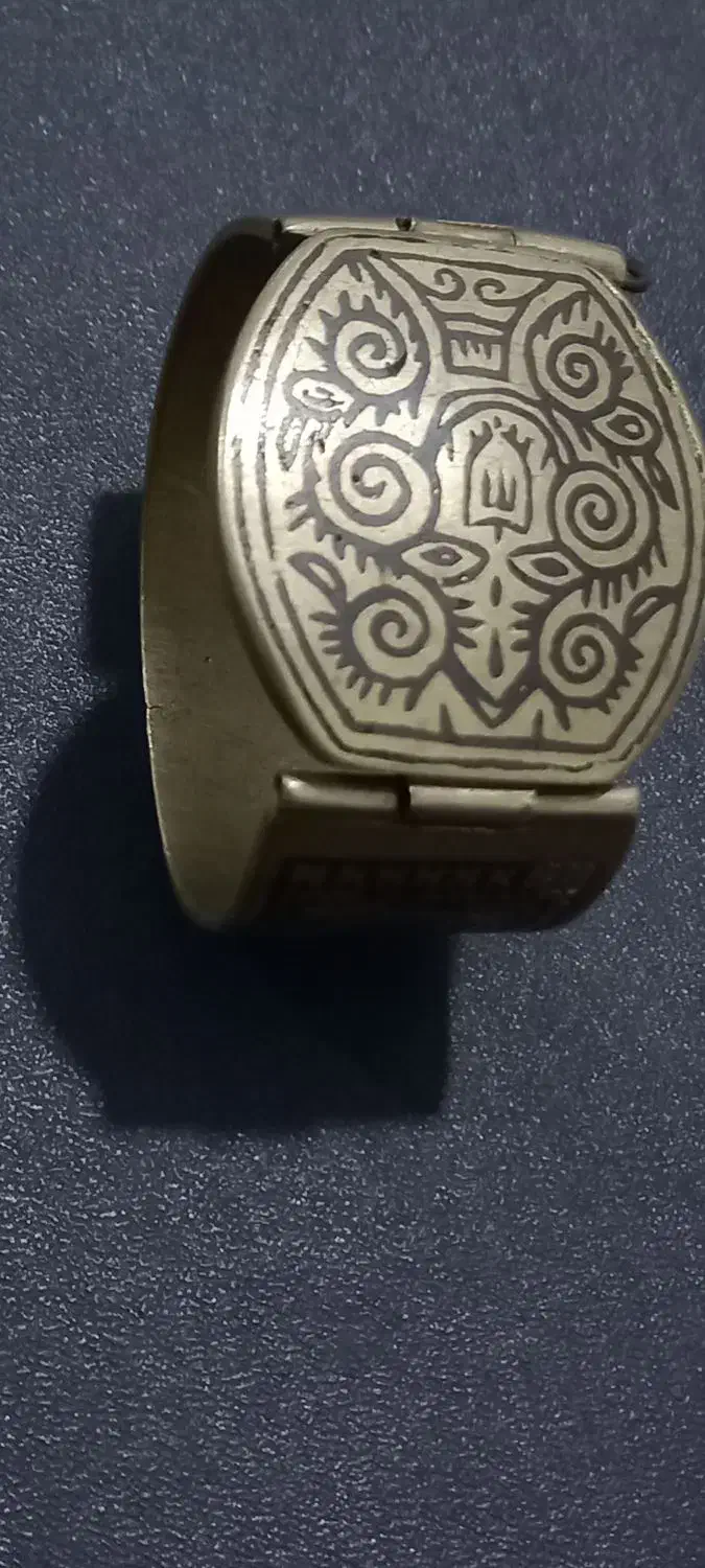 دوتا دستبند سباه قلم قاجاری عتیقه|زیورآلات و اکسسوری|تهران, شهران شمالی|دیوار