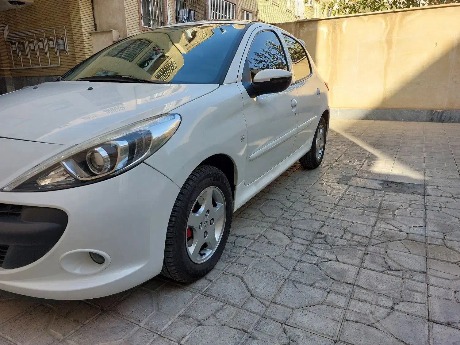 پژو ۲۰۷i پاروما دنده ای|خودرو سواری و وانت|اندیشه, اندیشه فاز ۱|دیوار