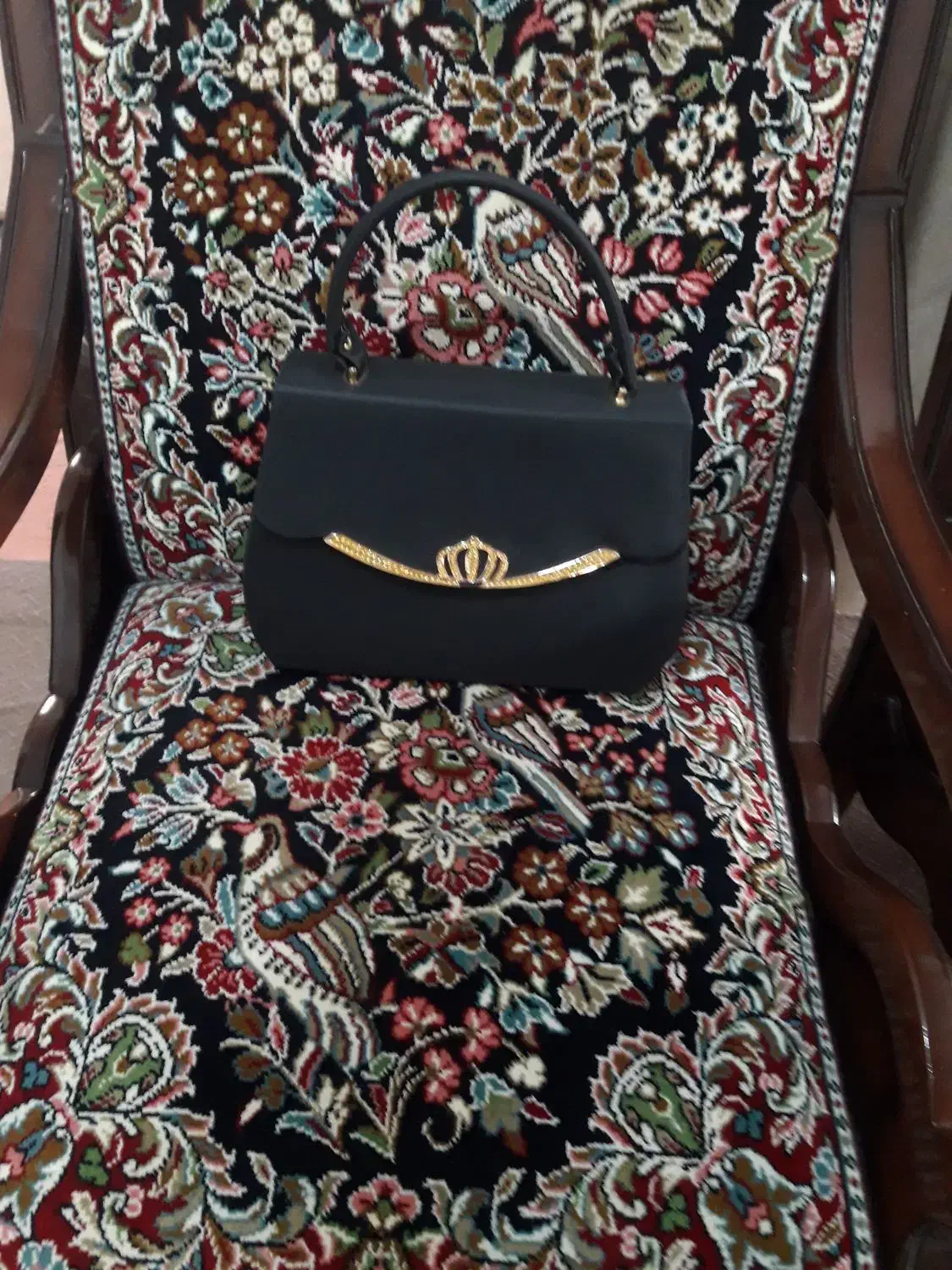 کیف|کیف، کفش، کمربند|کرمان, |دیوار