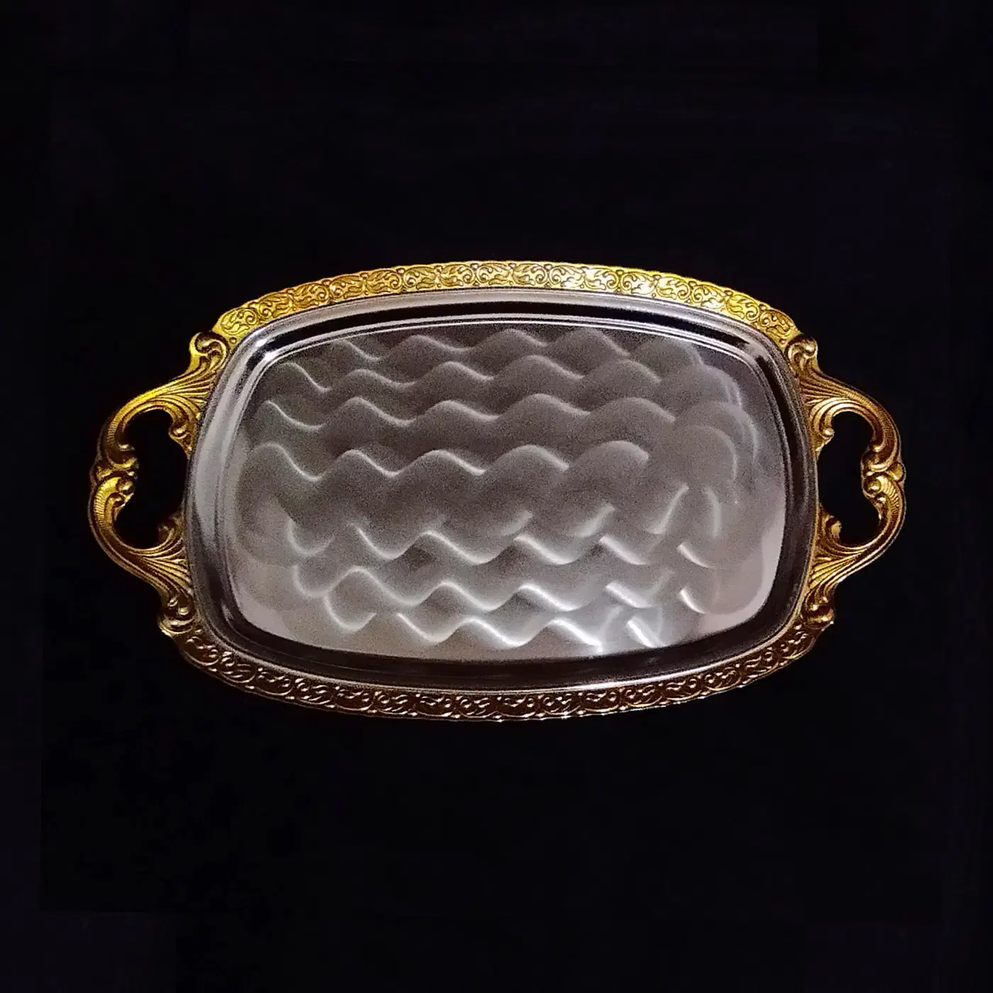 سینی فلزی سنگین بزرگ ۲۴ استکان|ظروف سرو و پذیرایی|کرمانشاه, |دیوار