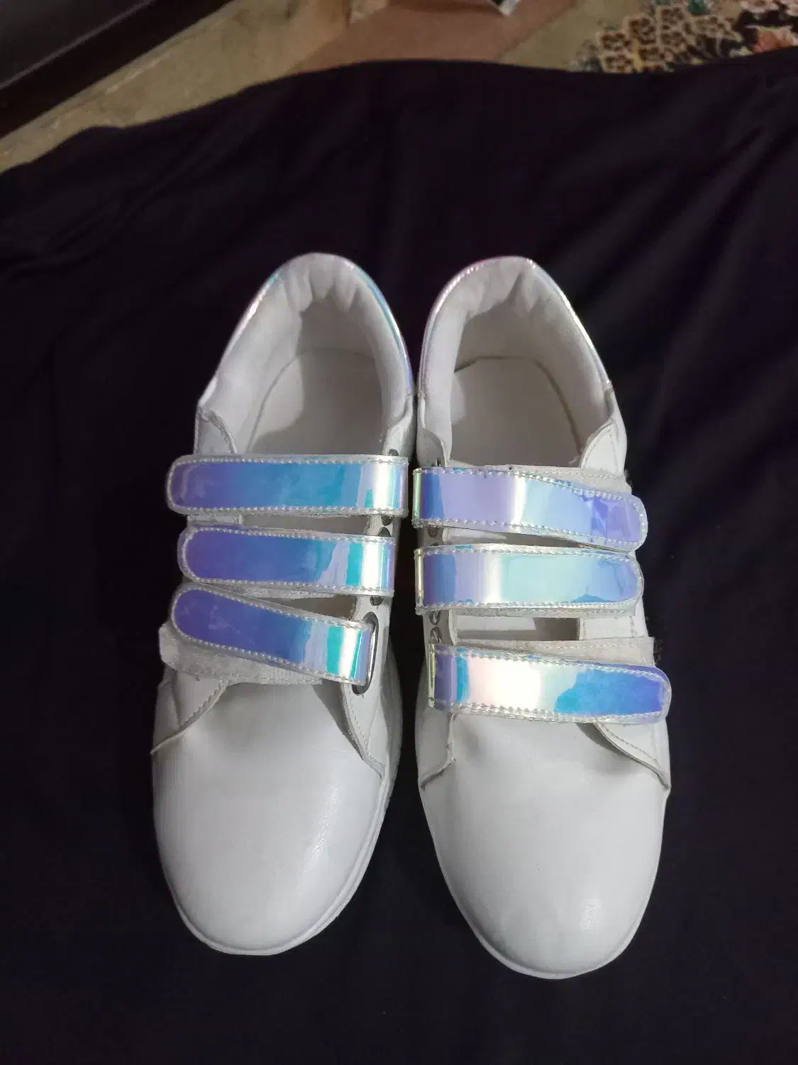 کتانی|کیف، کفش، کمربند|تاکستان, |دیوار