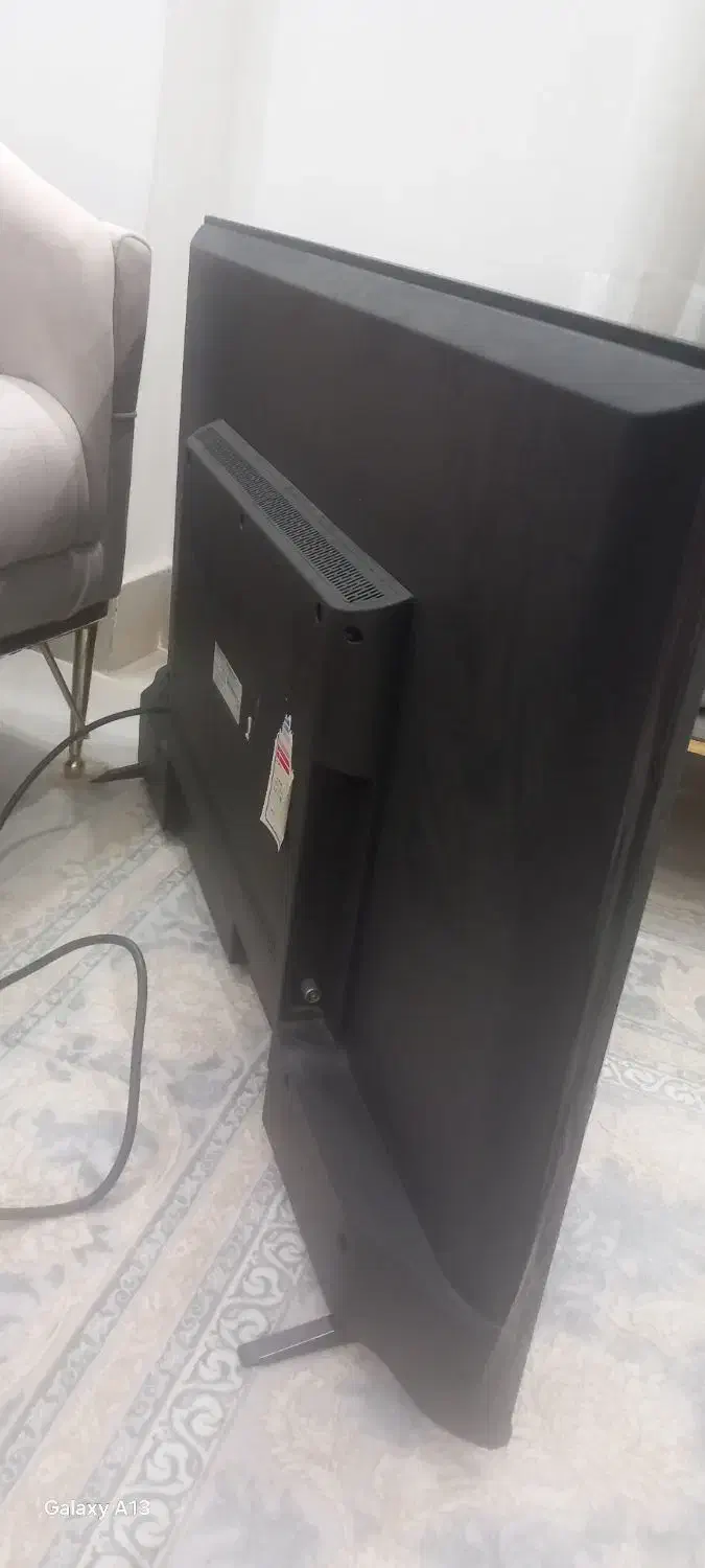 تلوزیون ۴۳|تلویزیون و پروژکتور|سنندج, |دیوار