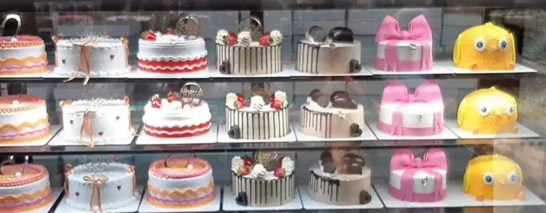 استخدام کار قنادی ماهر تر کار و خشک کار|استخدام خدمات فروشگاه و رستوران|ماهنشان, |دیوار