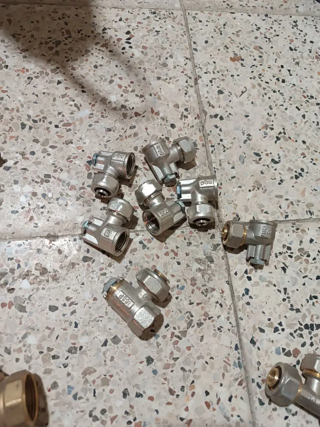 اتصال پنج لایه|مصالح و تجهیزات ساختمان|مشهد, چاهشک|دیوار