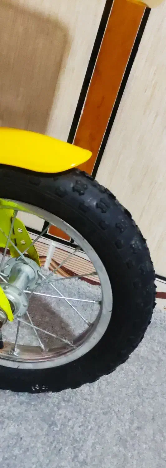 دوچرخه ۱۲ تمیز در حد نو|دوچرخه، اسکیت، اسکوتر|آبادان, |دیوار