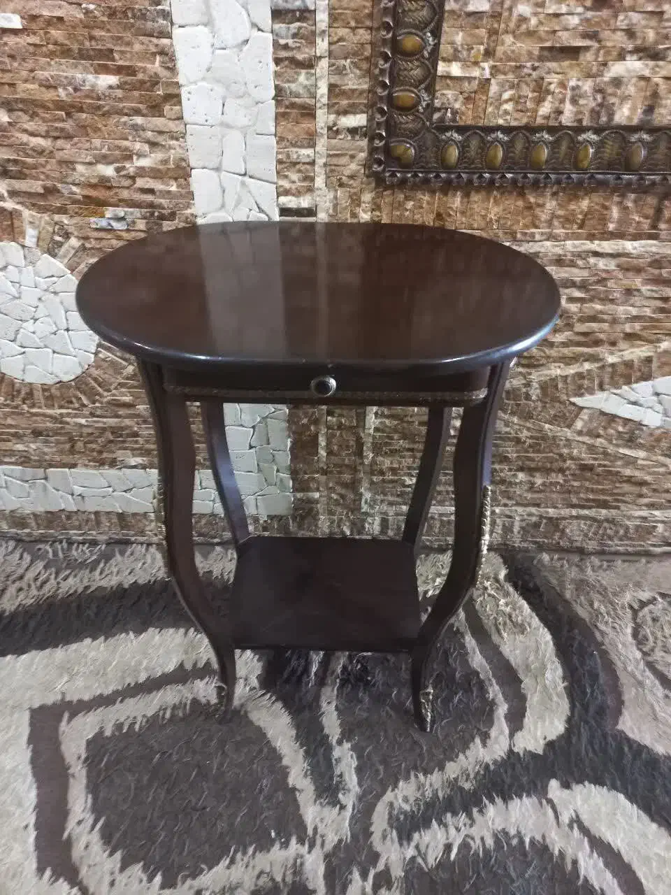 میز تلفن|میز تلفن|اصفهان, برازنده|دیوار