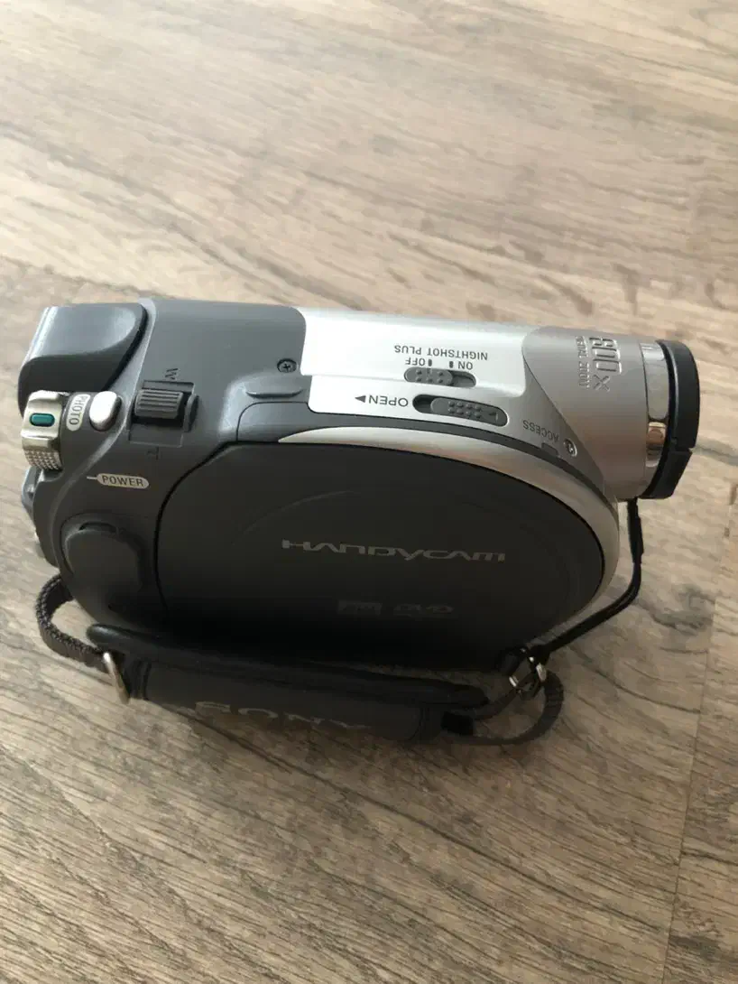 دوربین سونی ژاپن|دوربین عکاسی و فیلم‌برداری|مشهد, هفت تیر (آب و برق)|دیوار