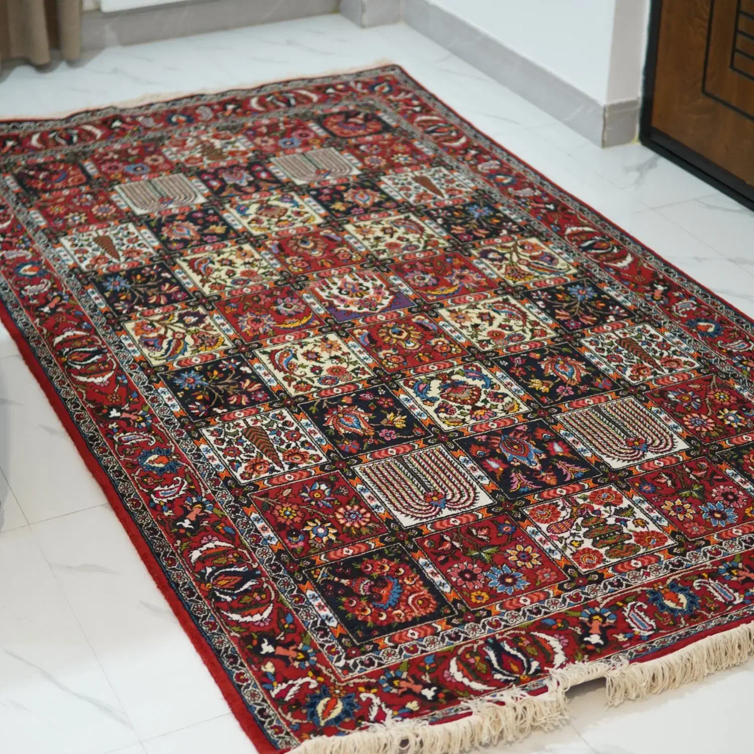 فرش دستباف نفیس|فرش|ساری, |دیوار