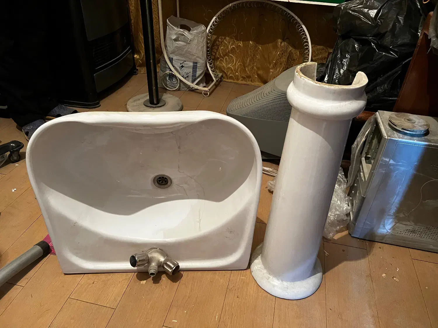 فروش لوازم ارایشگاه|آرایشگاه و سالن‌های زیبایی|اصفهان, بوستان ناژوان|دیوار