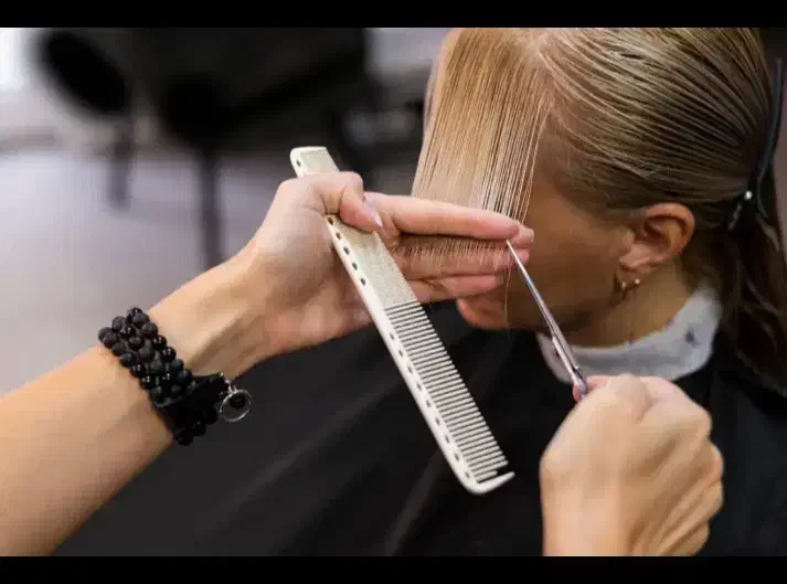 ناخن کار رنگ ومش ولاین های دیگردرشهرک مرتضی گرد|خدمات آرایشگری و زیبایی|چهاردانگه (تهران), |دیوار