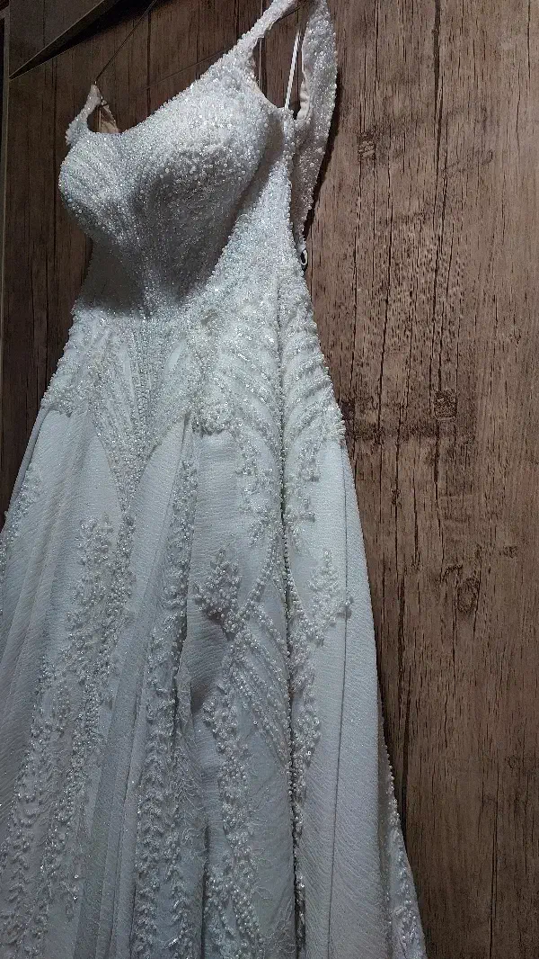 لباس عروس|لباس|شیراز, تپه تلویزیون|دیوار