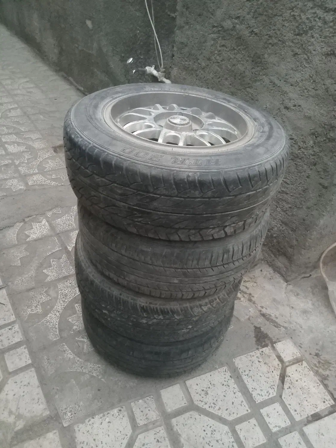 رینگ اسپورت سایز۱۵ برند اونکی به همراه لاستیک|قطعات یدکی و لوازم جانبی|ری, تقی آباد|دیوار