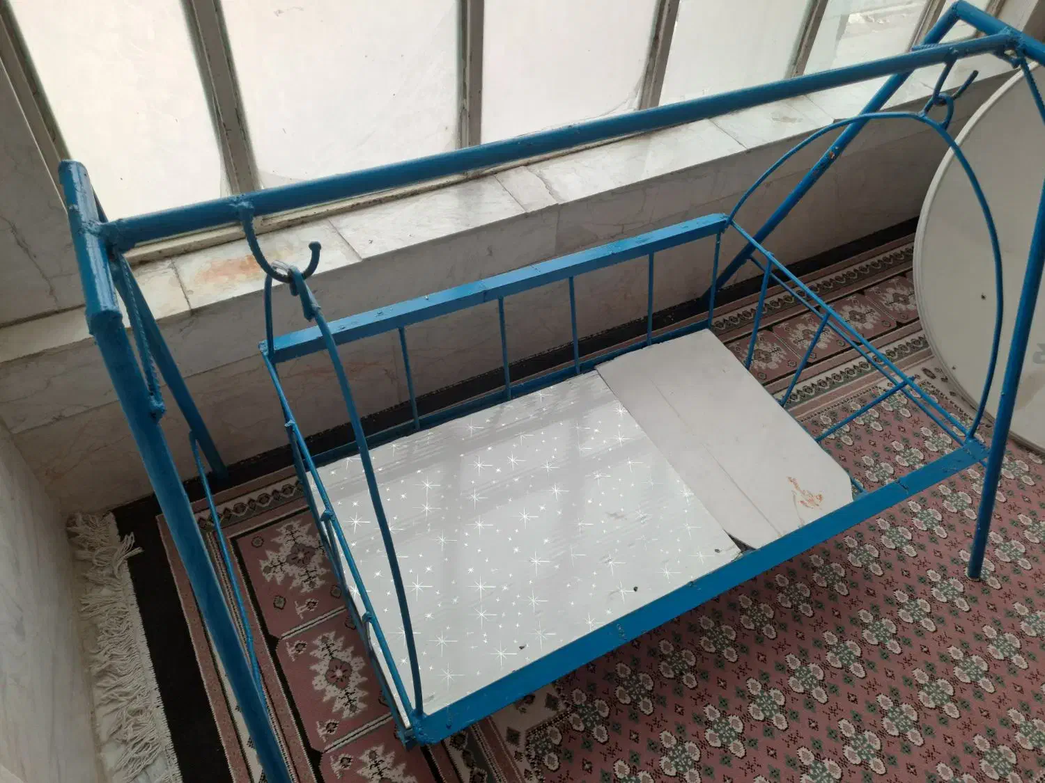 گهواره|تخت و صندلی بچه|نسیم‌شهر, |دیوار