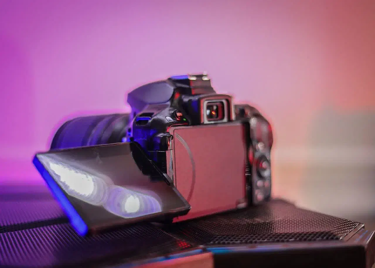 دوربین نیکون|دوربین عکاسی و فیلمبرداری|شیراز, فرگاز|دیوار