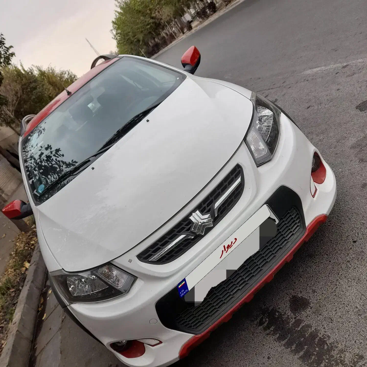 کوییک Rسفید قرمز در حد صفر|خودرو سواری و وانت|چهارباغ, |دیوار