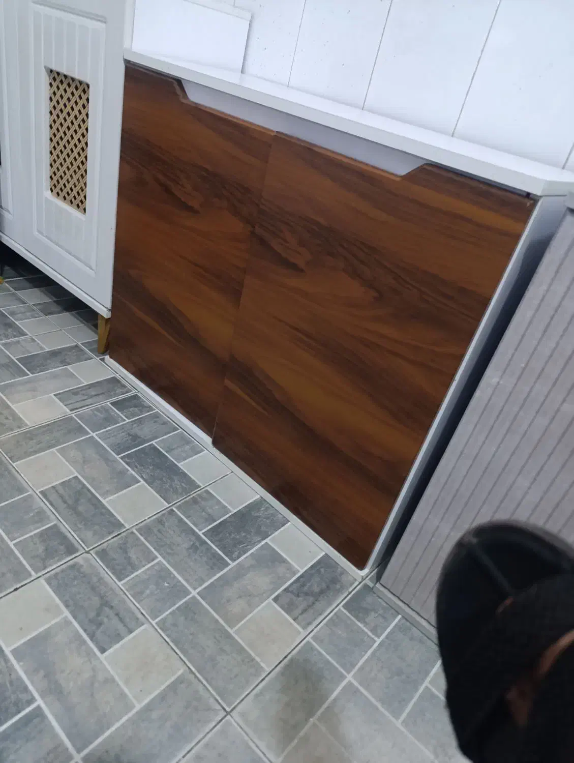 جاکفشی|جاکفشی، کمد، دراور|اهواز, منبع اب|دیوار