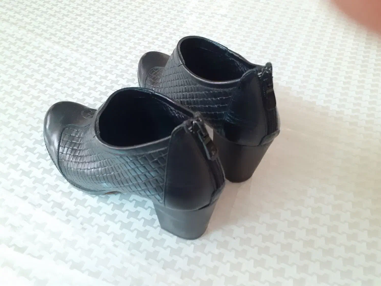 کفش چرم سایز ۳۷|کیف، کفش، کمربند|کاشان, فاز ۲ ناجی آباد|دیوار