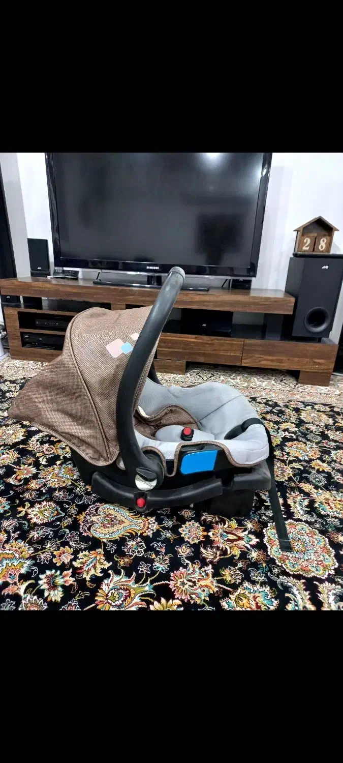 کریر دو کاره و اغوشی خارجی نو|کالسکه و لوازم جانبی|اهواز, کوی باهنر|دیوار