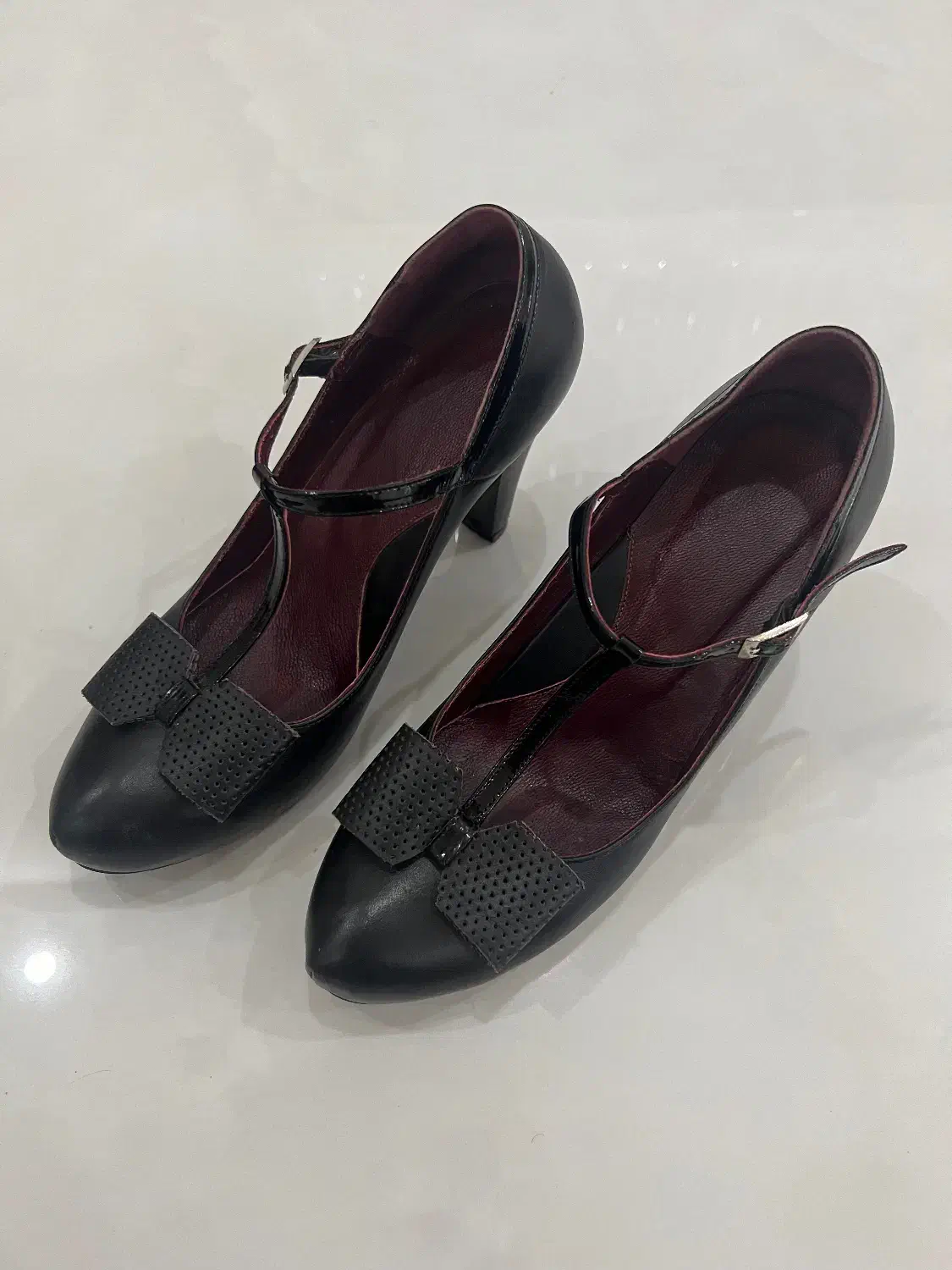 کفش مجلسی|کیف، کفش، کمربند|ساری, |دیوار