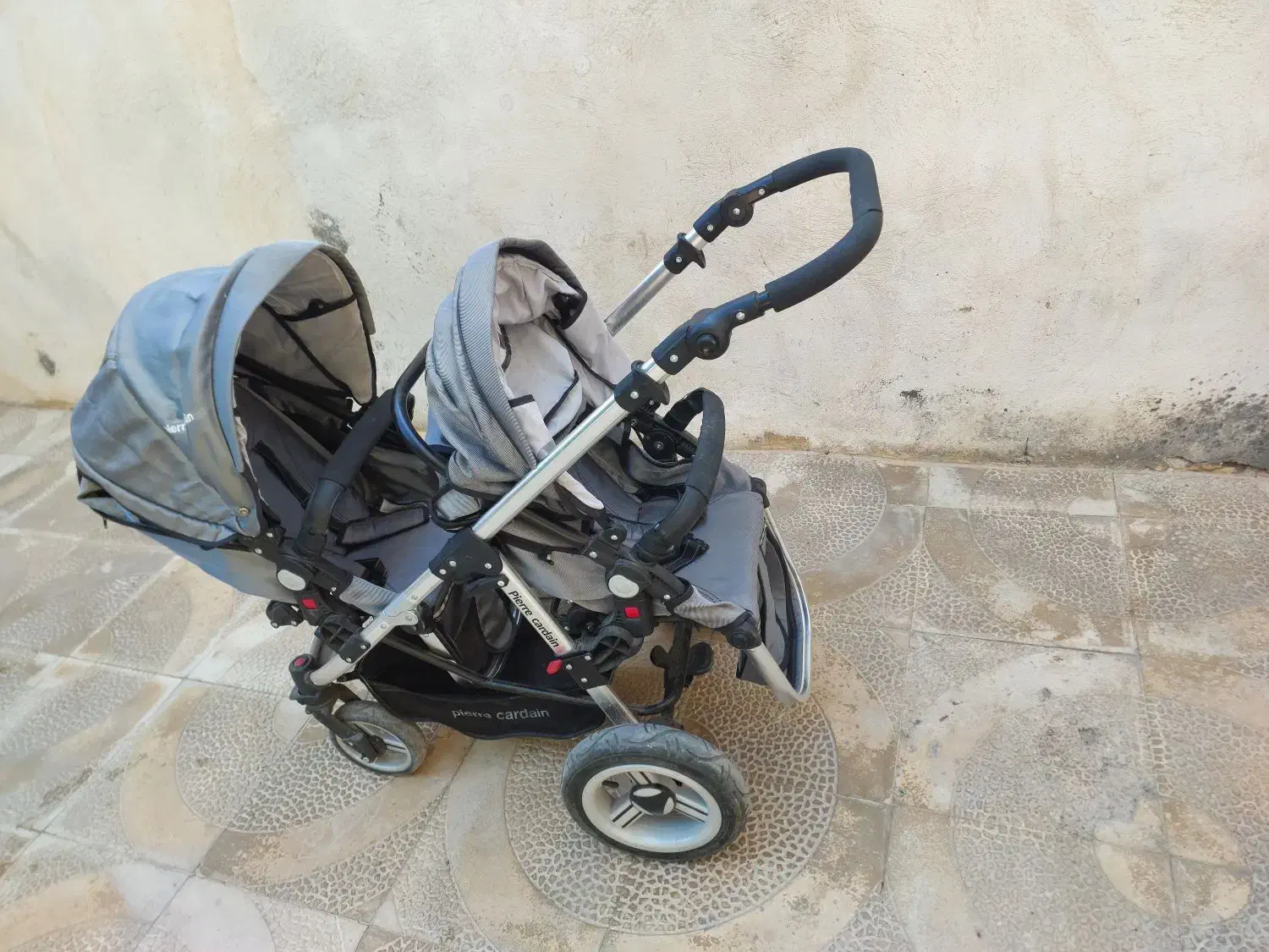 لوازم بچه|تخت و صندلی بچه|بیجار, |دیوار