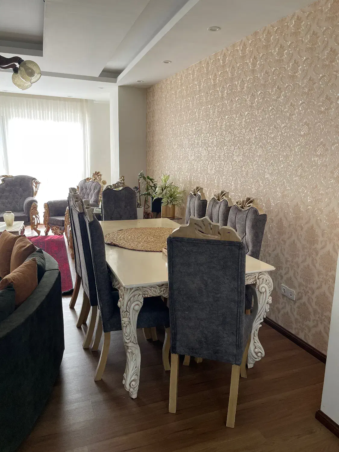 مبلمان ۷ نفره همراه میز ناهار خوری ۸ نفره|مبلمان خانگی و میز عسلی|چالوس, |دیوار