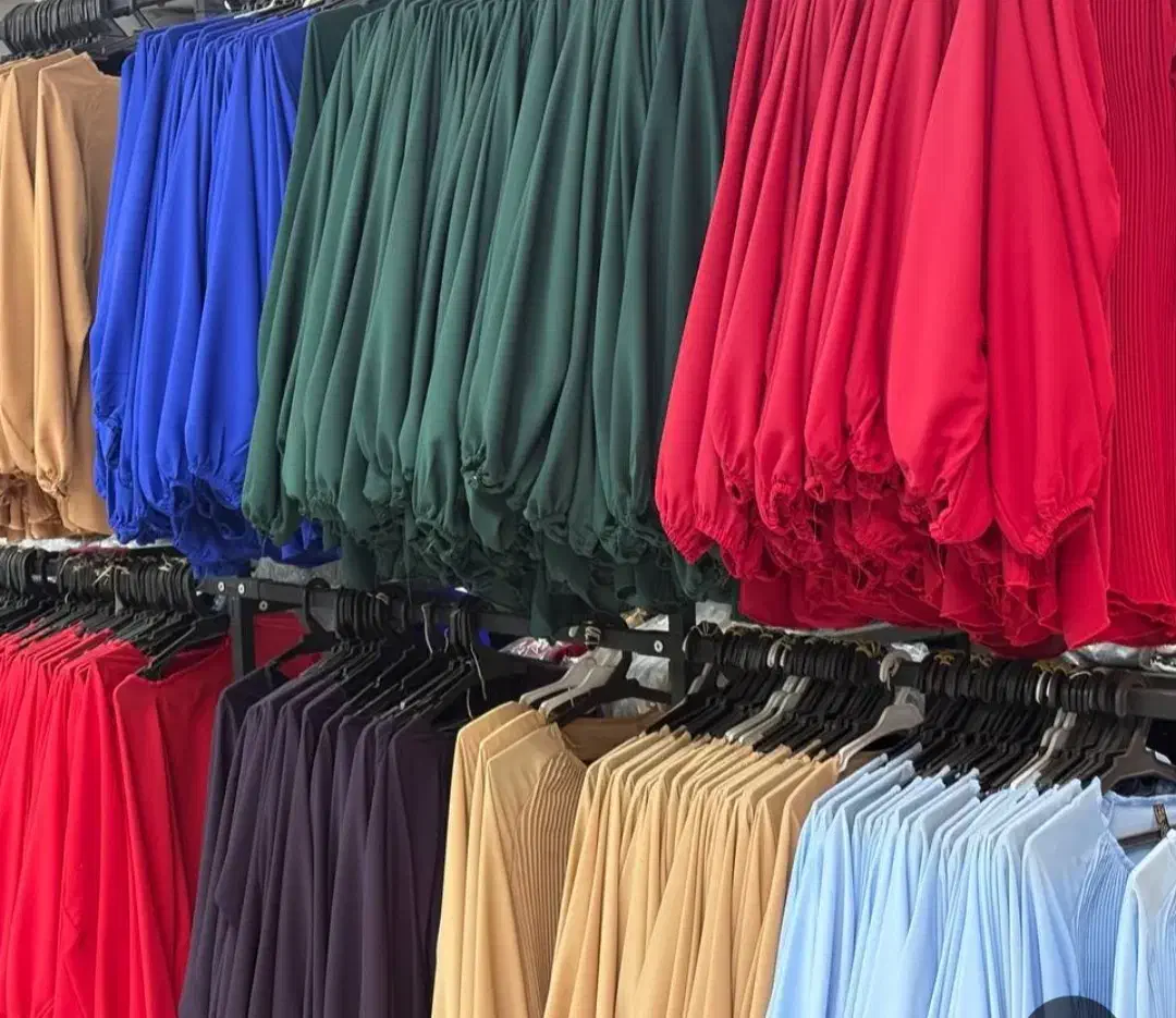 پوشاک|لباس|کیش, |دیوار