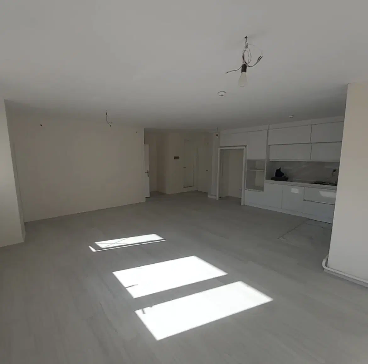 آپارتمان نقلی و صفر تا صد بازسازی‌شده منطقه نصر|فروش آپارتمان|تبریز, |دیوار