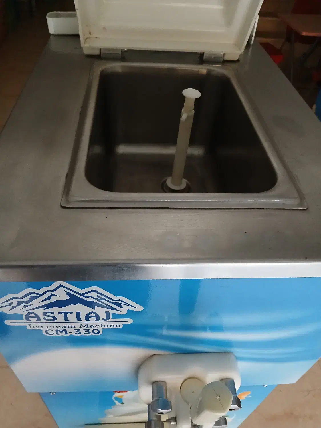 دستگاه قیفی بستنی ساز|کافیشاپ و رستوران|گلستان (تهران), |دیوار