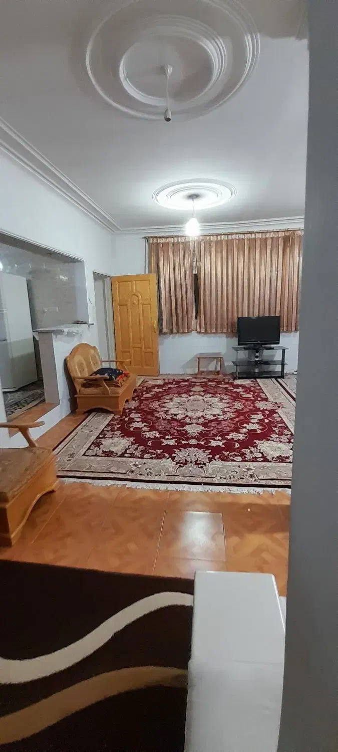 آپارتمان تمیز محله ارام مستقل|اجارهٔ کوتاه‌مدت آپارتمان و سوئیت|ساوه, |دیوار