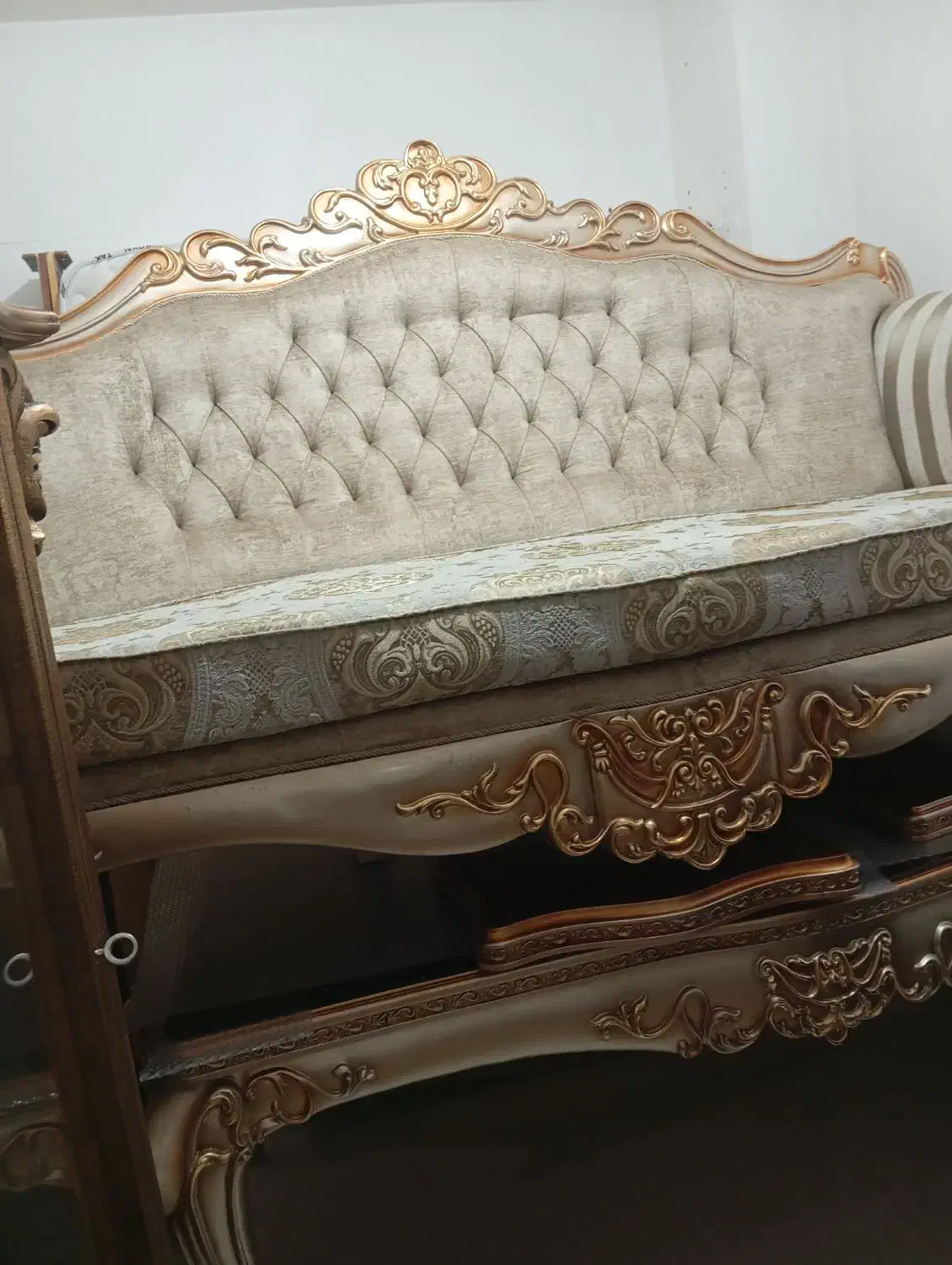 ست مبلمان دورو منبت و تخت و میز ناهارخوری وبوفه|مبلمان خانگی و میز عسلی|تهران, تهرانسر مرکزی|دیوار